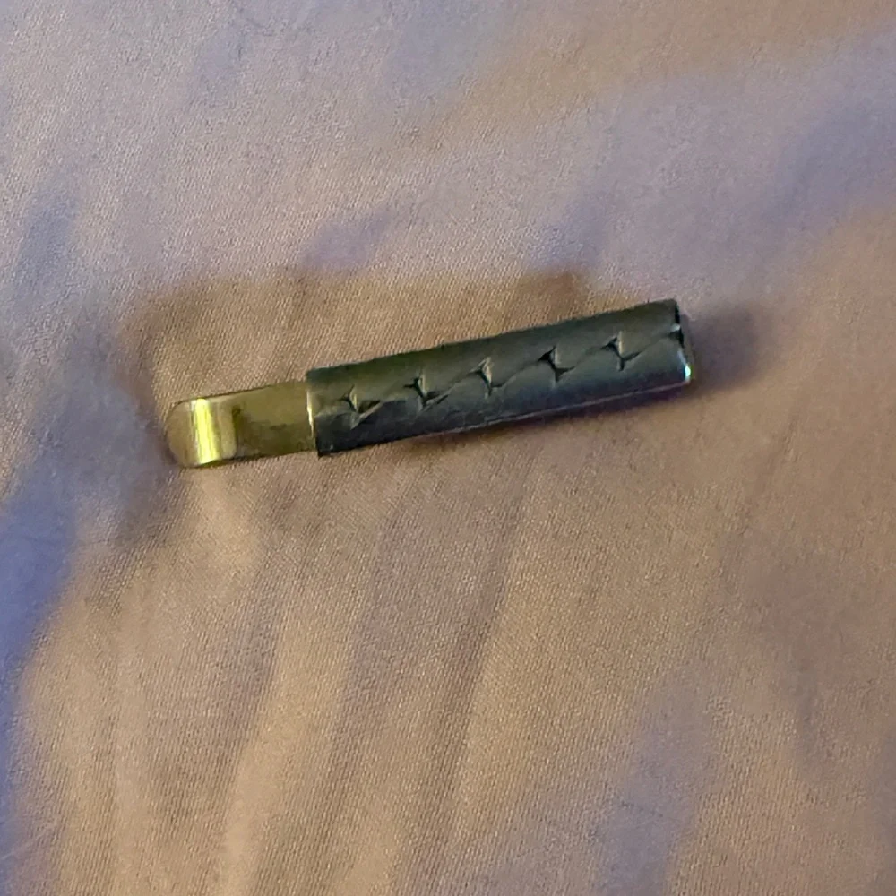 Swank Two Tone Textured Men's Tie Clip